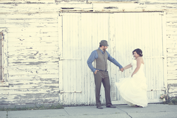 ST_Red_Bloom_Photography_rustic_wedding_4