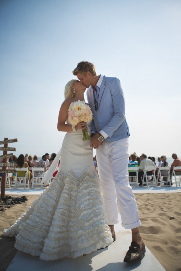 SomethingTurquoise-DIY-beach-wedding-Tony-Gambino-Photography_0001.jpg