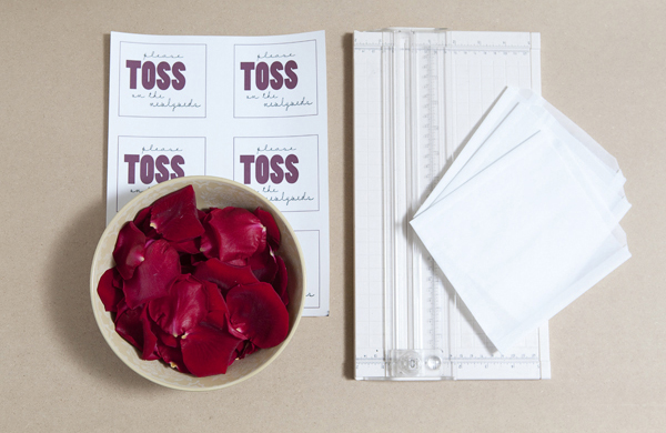 SomethingTurquoise.com DIY flower toss baggies for your ceremony