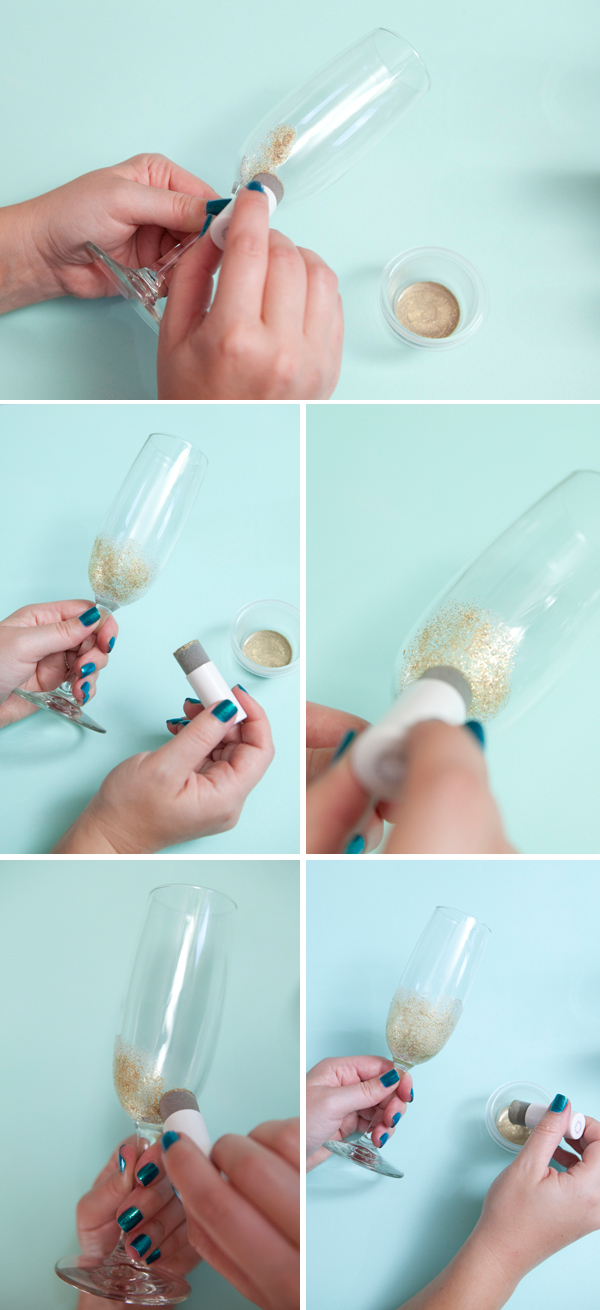 glam glitter champagne glass DIY by SomethingTurquosie.com