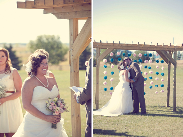 ST_Red_Bloom_Photography_rustic_wedding_16