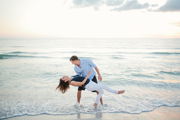 ST_Carrie_Wildes_Photography_beach_engagement_0011.jpg