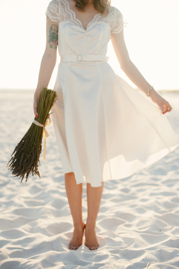 ST-lavender-and-light-bridal-portrait-inspiration-beach-romance_0004.jpg