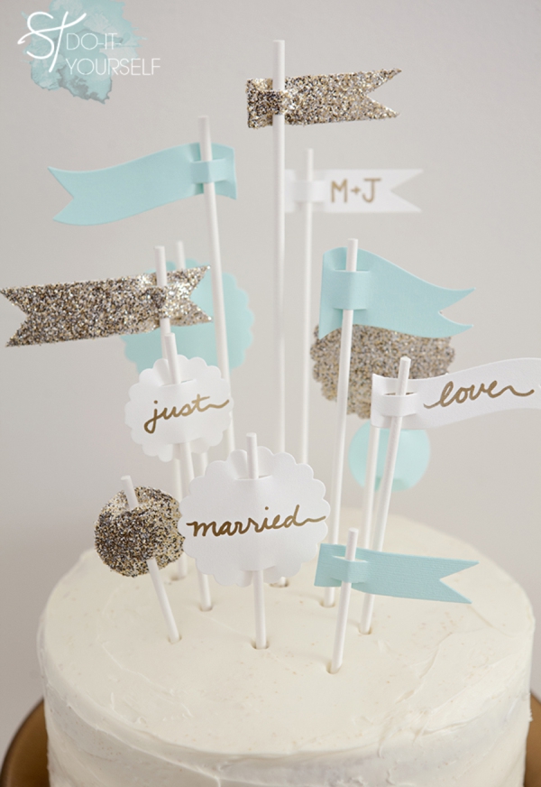 ST_DIY_Flag_Cake_Topper_Wedding_0001.jpg