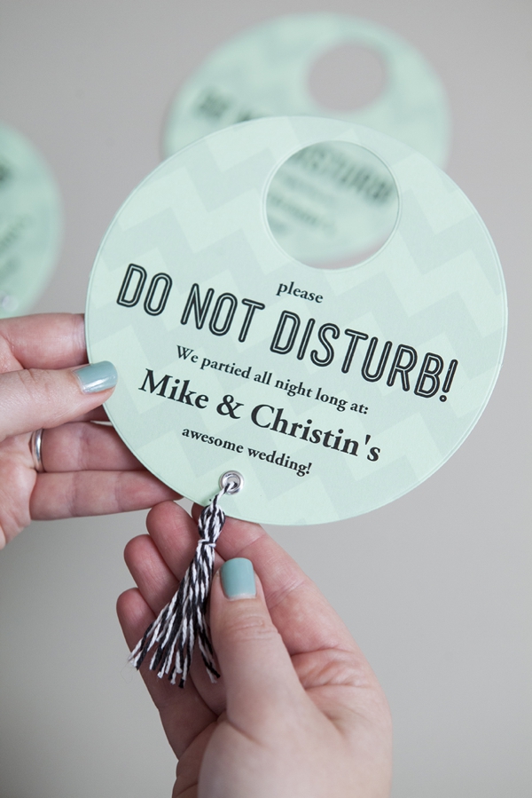 SomethingTurquoise_DIY-Do-Not-Disturb-Sign_0012.jpg