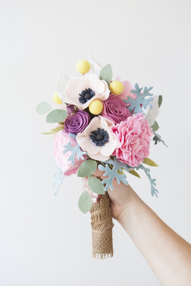 DIY - How to make a felt wedding bouquet!