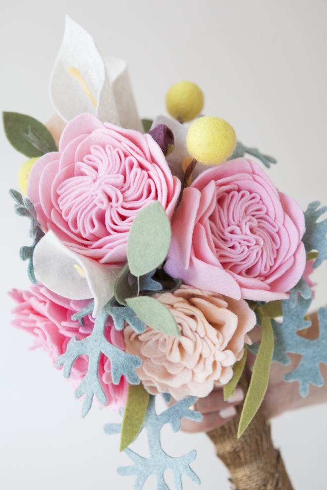 DIY - How to make a felt wedding bouquet!