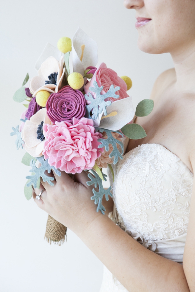 DIY - How to make a felt wedding bouquet!