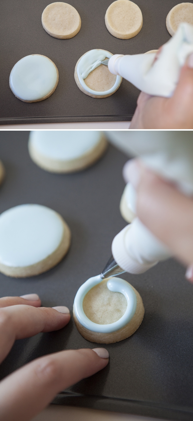 How to flood fill cookies with royal icing