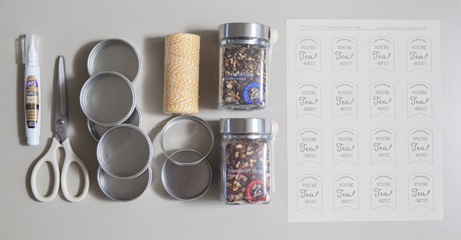 DIY: tea tin bridal shower or wedding favors