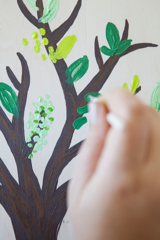 DIY wedding: painted guest book tree