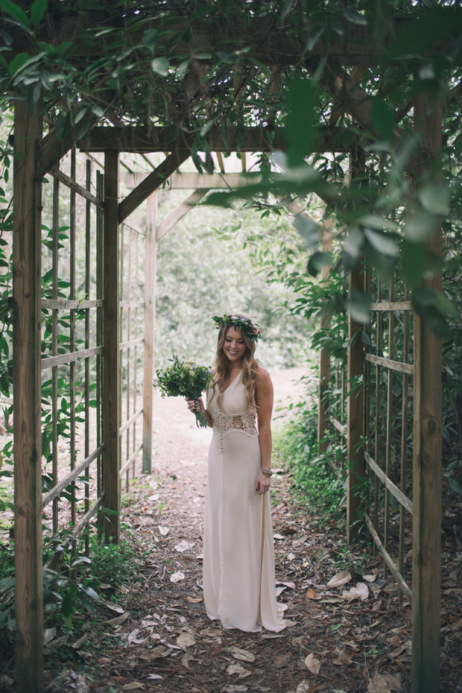 Gorgeous boho bride with flower crown
