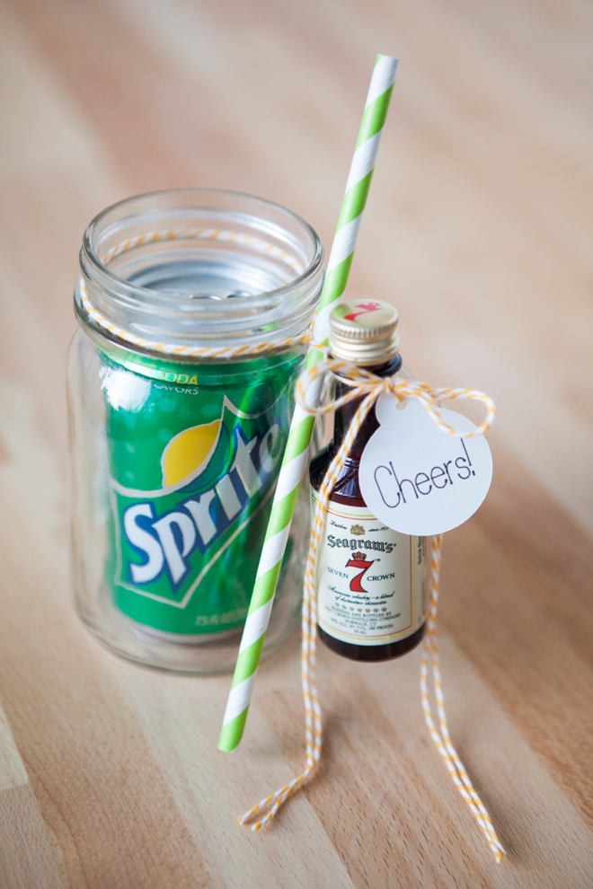 Easy Mason Jar Cocktail Gift - Simple Sips