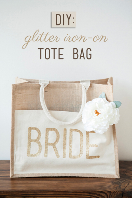 DIY Gift // How to personalize a tote-bag with glitter iron-on material!