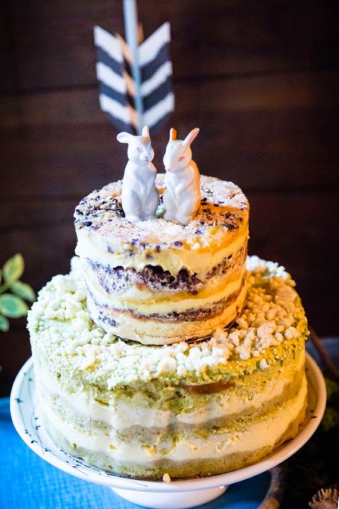 Darling naked cake with bunny toppers