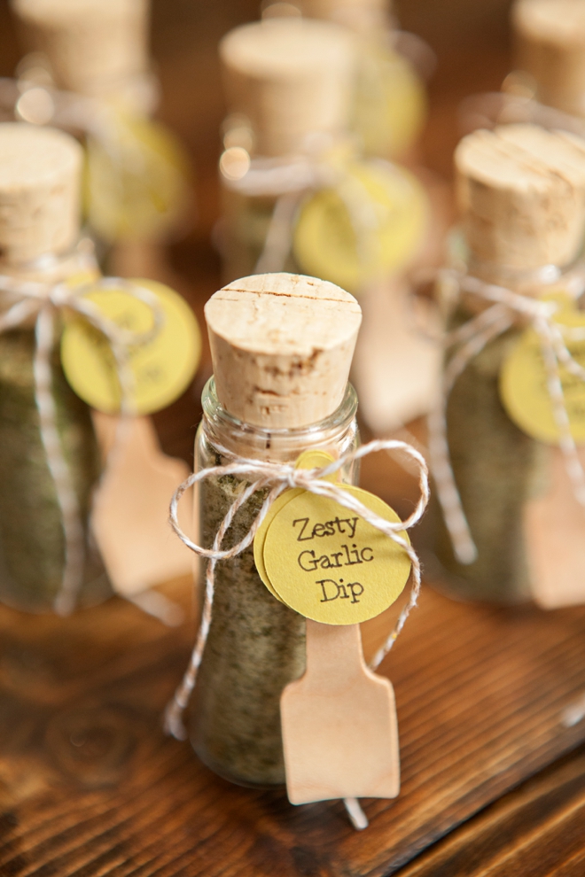 Make Your Own Adorable Spice Dip Mix Wedding Favors