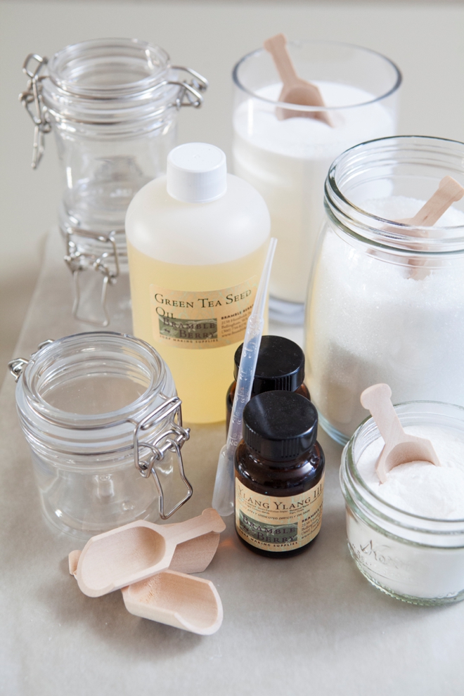 Learn How To Make The Most Amazing Bath Salt Gifts