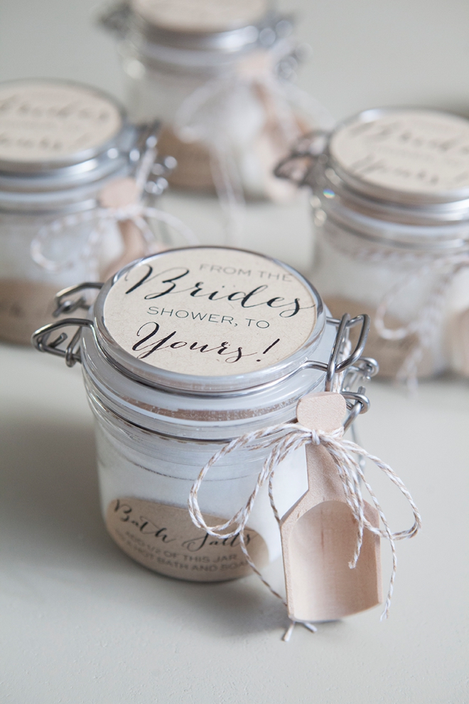 Bath salt hot sale baby shower favors