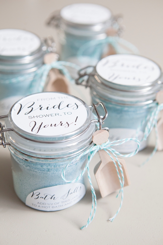 Learn How To Make The Most Amazing Bath Salt Gifts