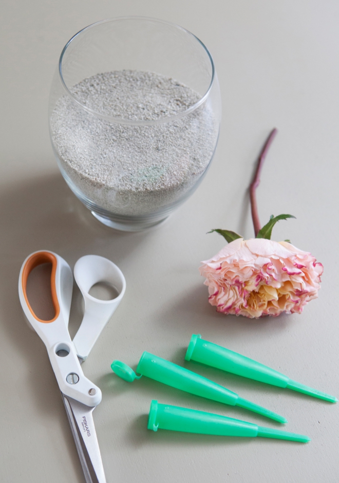 DIY flower and sand centerpieces