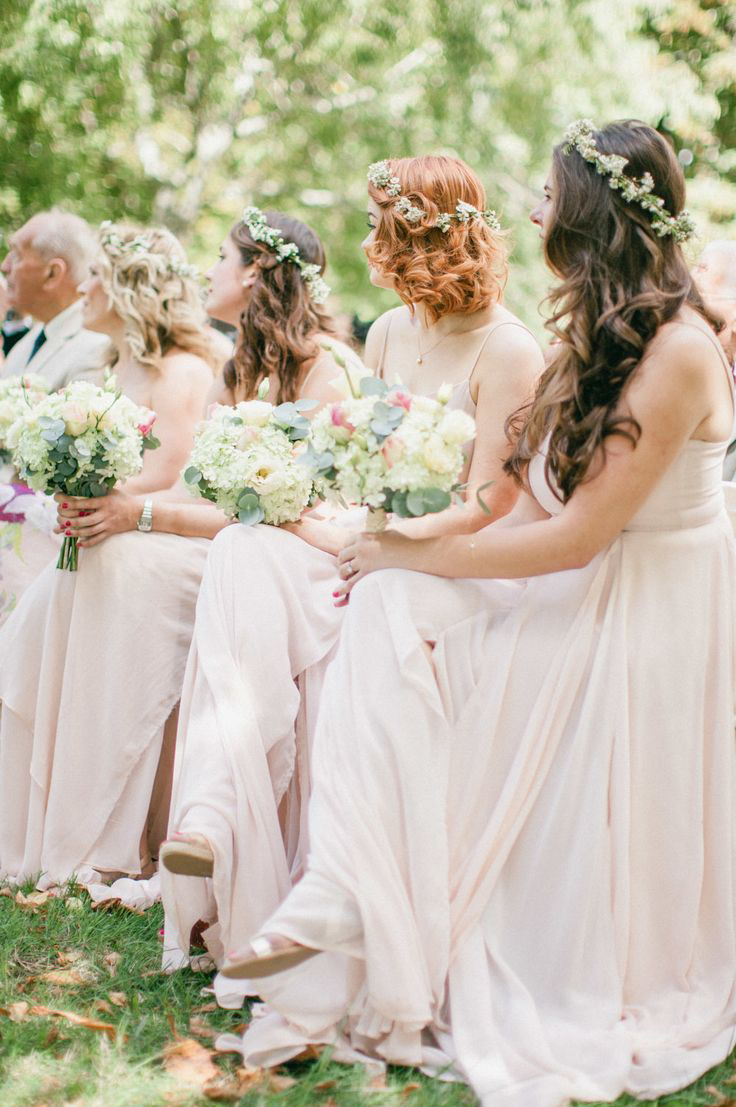 bridesmaid hair flowers