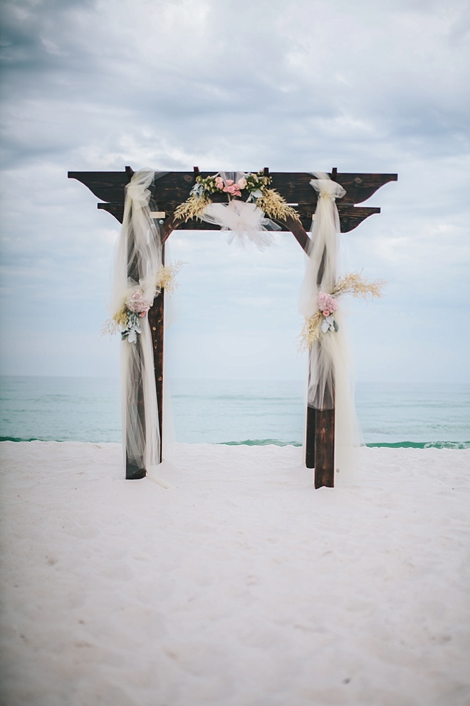 Gorgeous DIY beach wedding with sequin details