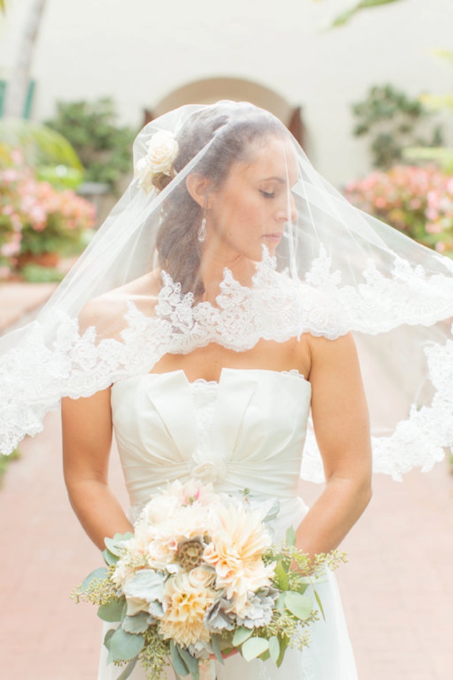 Gorgeous veil shot