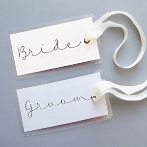 Adorable DIY wedding luggage tags!