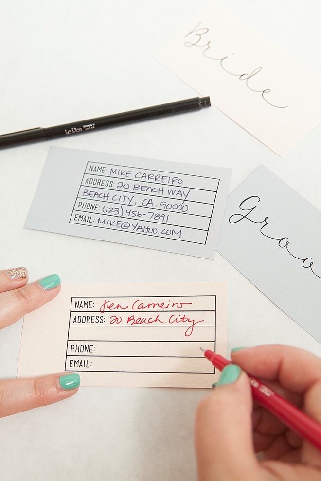 Adorable DIY wedding luggage tags!