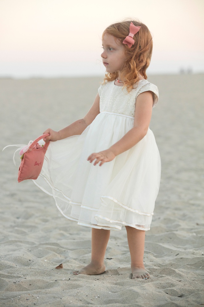 Awesome, DIY felt flower basket for your flower girl!