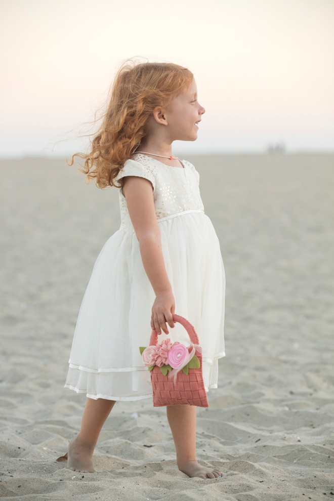 Awesome, DIY felt flower basket for your flower girl!