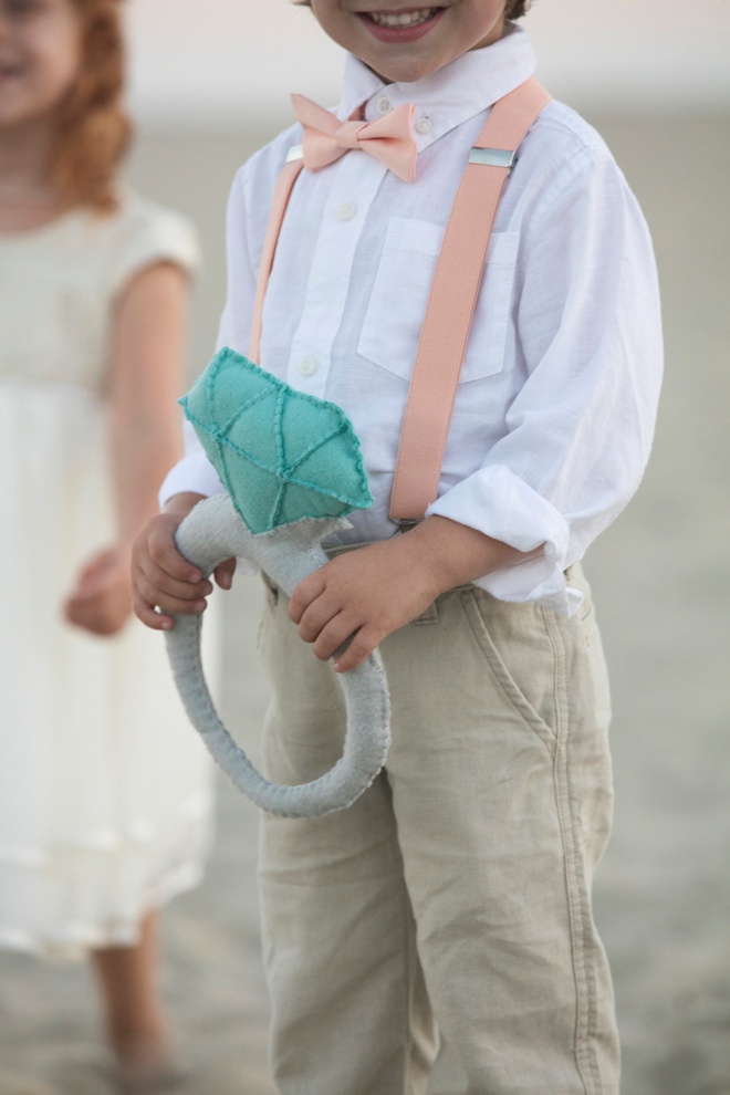 Awesome, DIY giant felt diamond ring for your ring bearer!