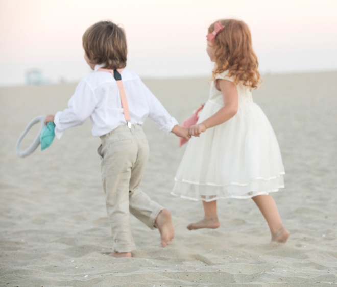 Awesome, DIY giant felt diamond ring for your ring bearer!