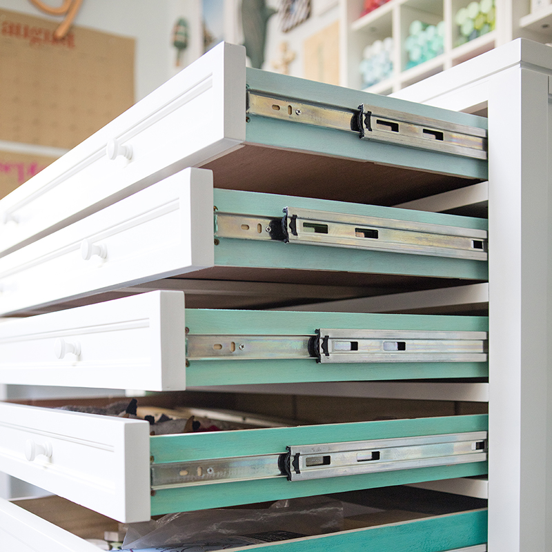 Martha Stewart Craft Room Organization / 28 Craft Rooms Martha Stewart Ideas Craft Room Craft Room Office Space Crafts : I can't begin to tell you how much i love having the martha stewart cricut machine in my craft room!