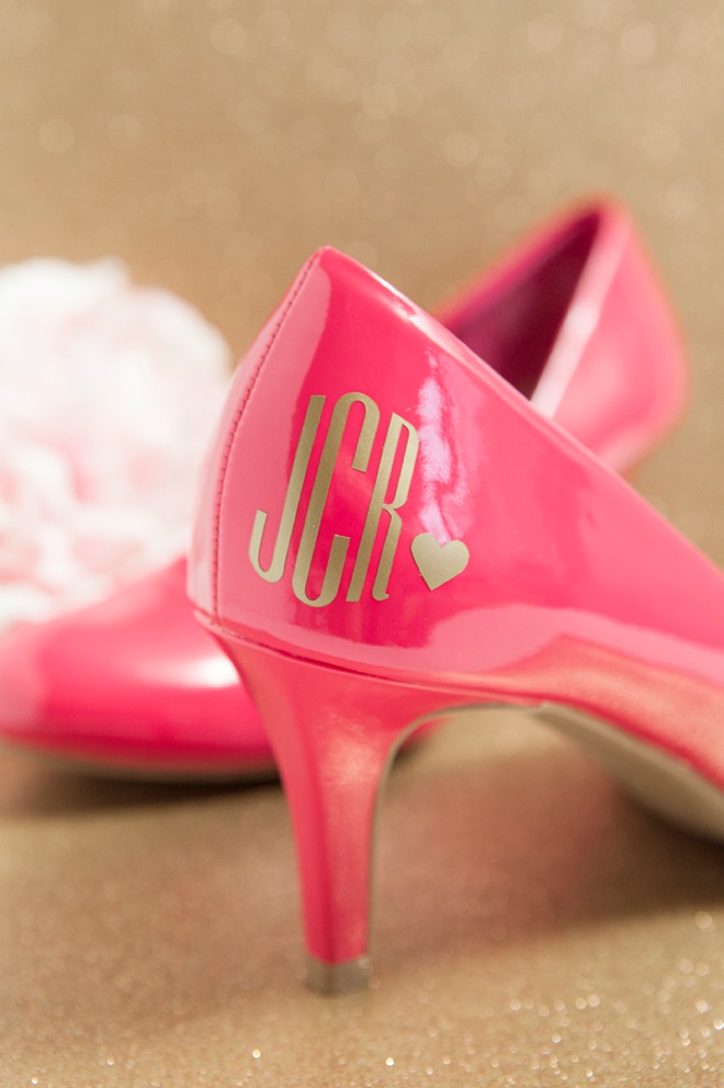 Learn how to make custom bridesmaid shoe stickers!