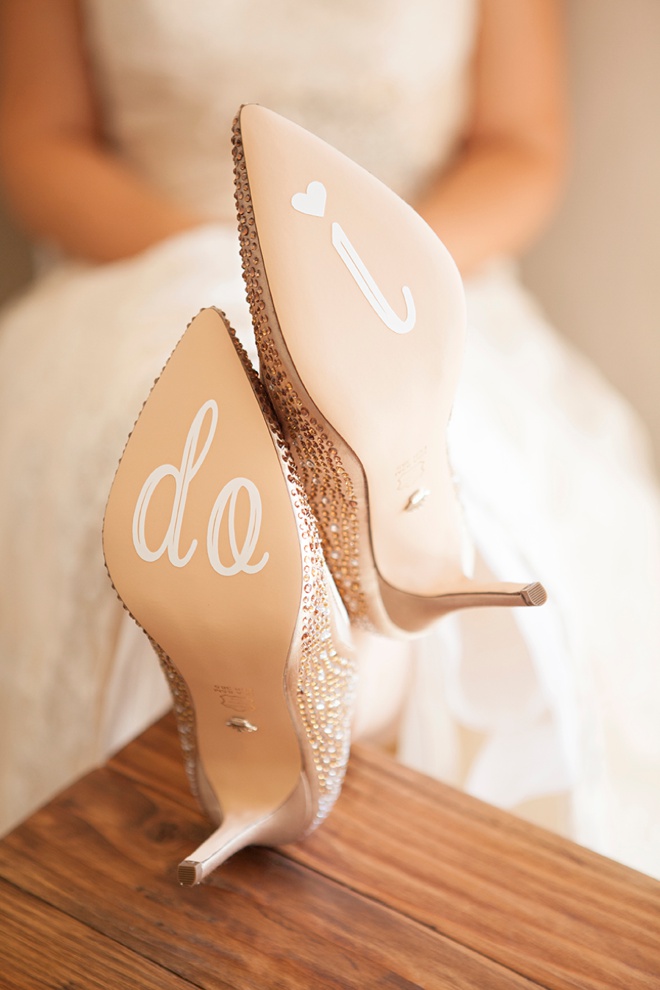 Learn how to make custom wedding shoe stickers!