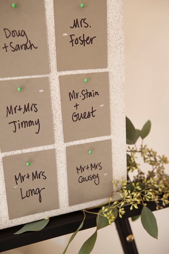 Awesome idea for easy DIY escort cards + FREE design printable!