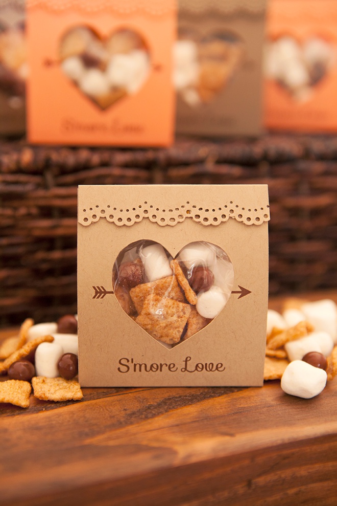 Adorable idea for s'mores wedding favors - so unique! Free design too!