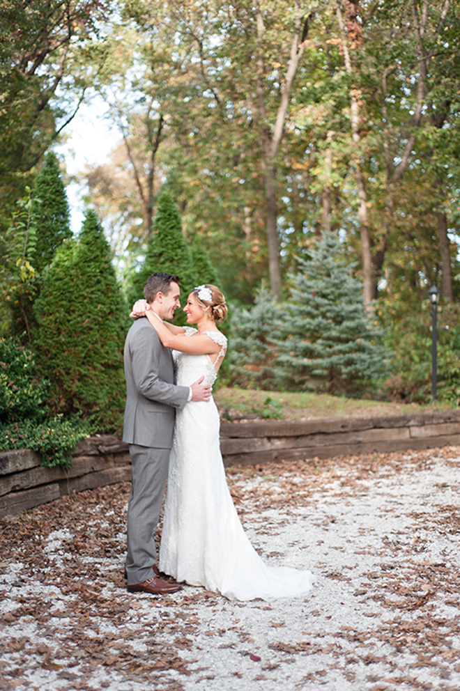 Beautiful christmas wedding portrait of the bride and groom!