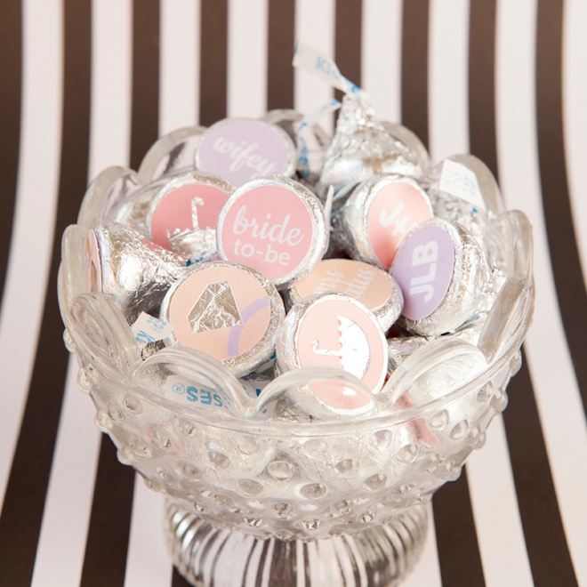 How to make custom Hershey Kiss stickers for your bridal shower, with free printables!