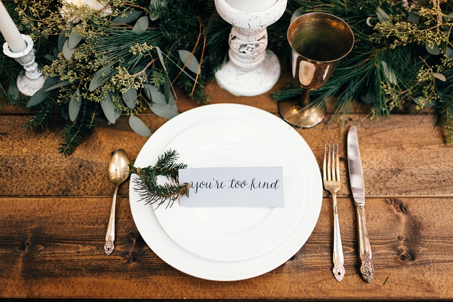 We love this gorgeous cozy holiday place setting!