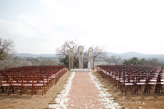 Make your outdoor wedding look like a church!