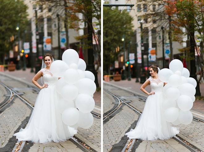 Obsessed with these gorgeous bride photos with white balloons! Swoon!