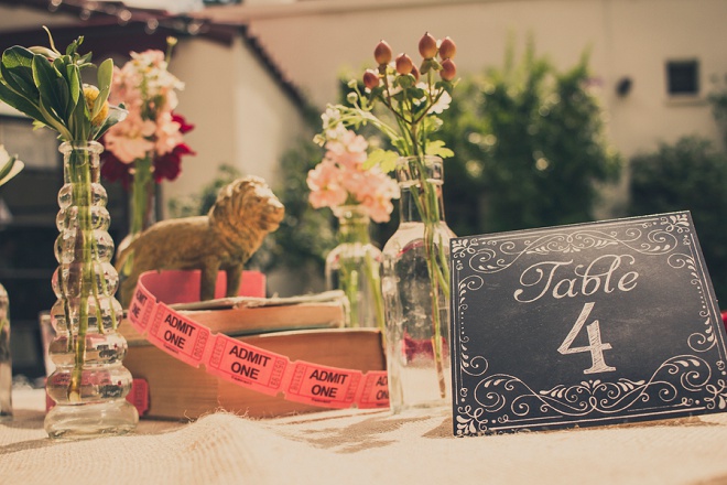 We're loving this fun, vintage carnival style wedding and gorgeous centerpieces!