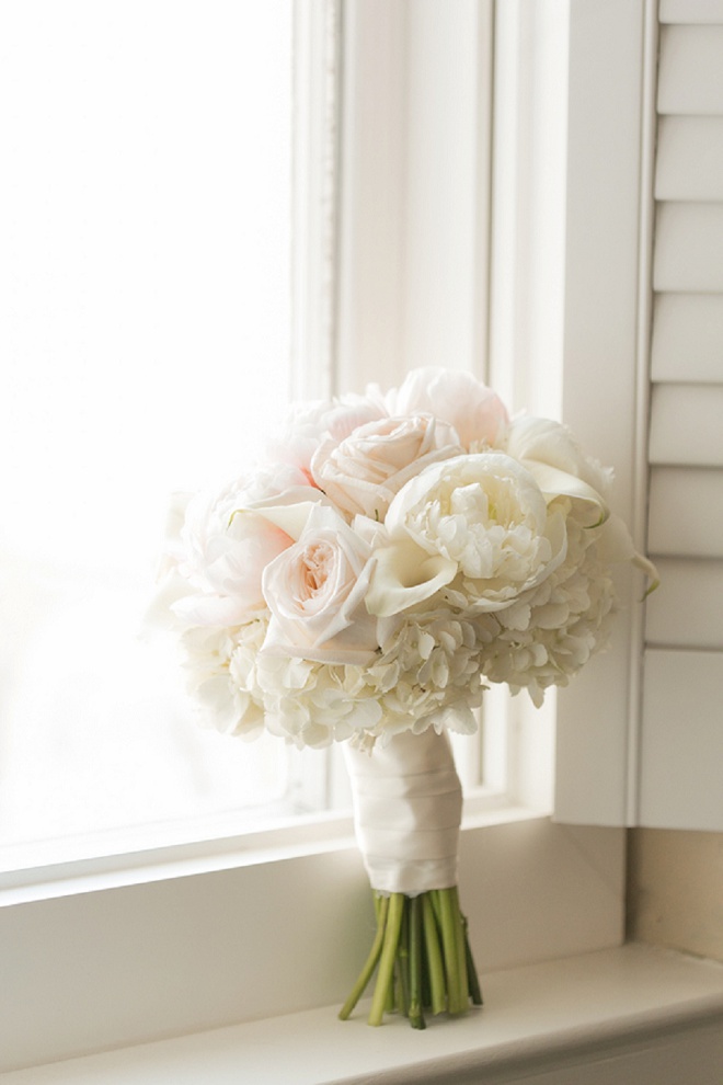 Love this gorgeous classic bouquet!