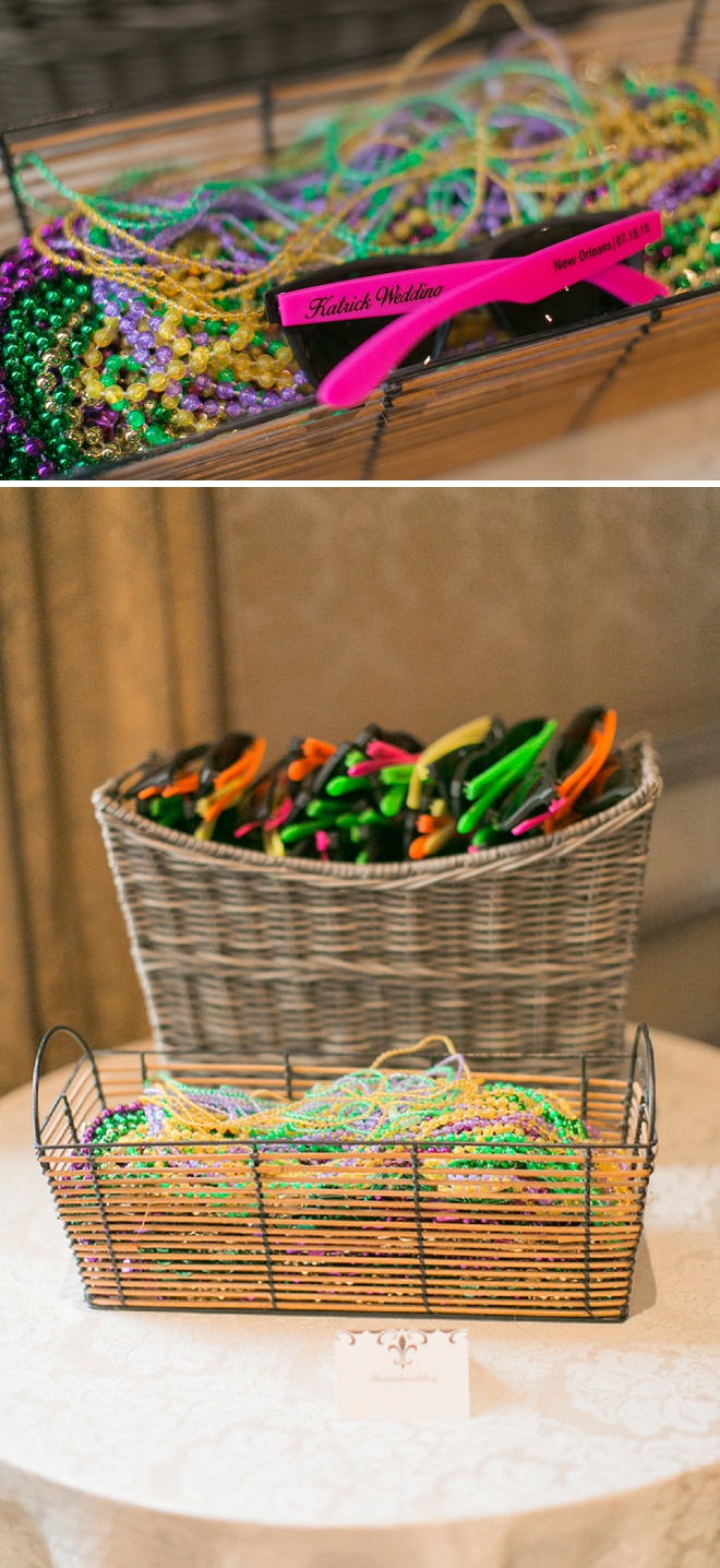 How darling are these favors? New Orleans beads and sunglasses for guests!