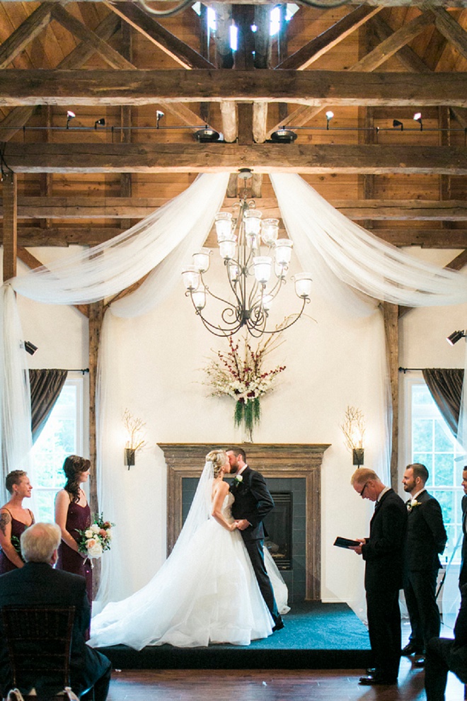 We love this darling classic style DIY wedding!