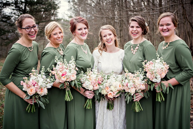 How dreamy is this forest wedding? Swoon!