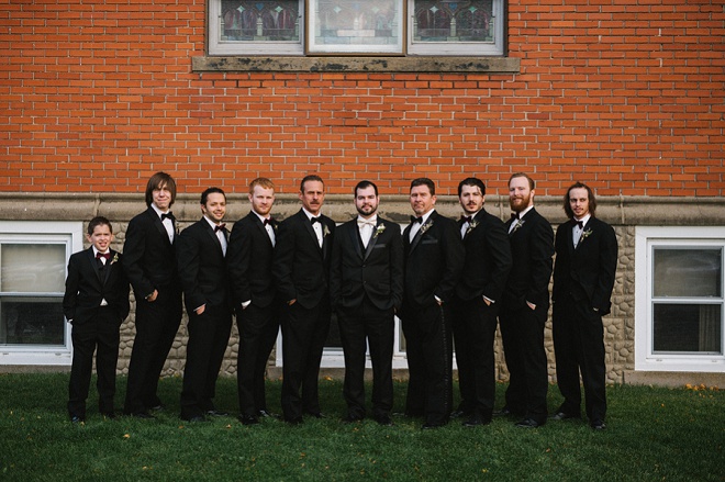 We love this shot of the Groom and his Groomsmen!