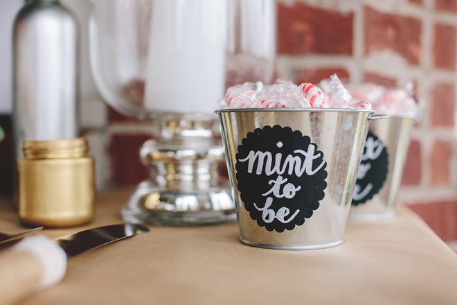 Mint to be, little mints for your guests is a good idea!
